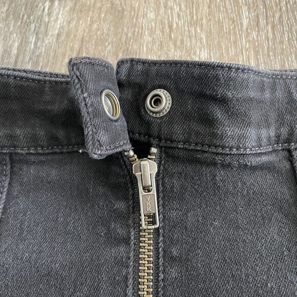 Madewell Denim Utility Zip Mini Skirt Faded Black - Size: 29 - Picture 4 of 5